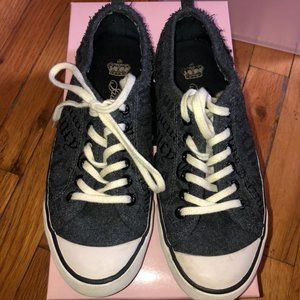 Juicy Couture Daphne Flannel Sneakers, Size 6